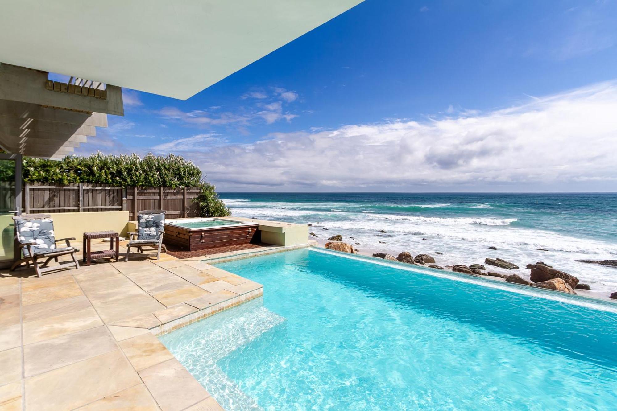 Villa Misty Cliffs Scarborough Exterior photo