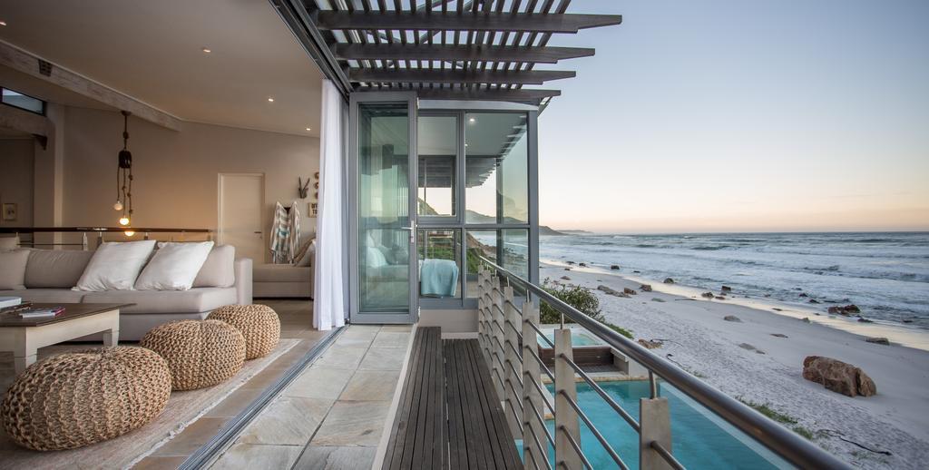 Villa Misty Cliffs Scarborough Exterior photo